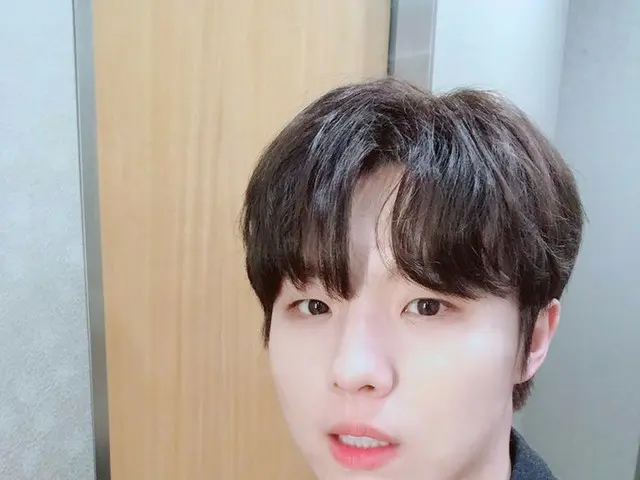 、、【d公式sta】ユ・スンウ、「Still here」でMnet「エムカウントダウン」に出演。