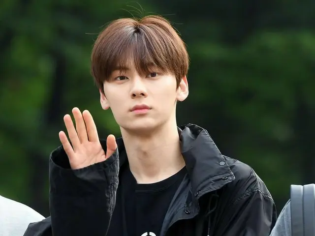 Wanna One 出身NU'ESTミンヒョン、ミュージックバンク出勤中