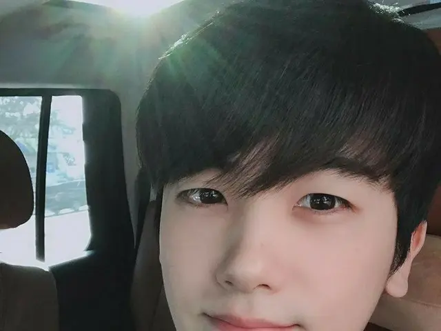 【G公式】ZE：A_出身俳優パク・ヒョンシク、写真公開。