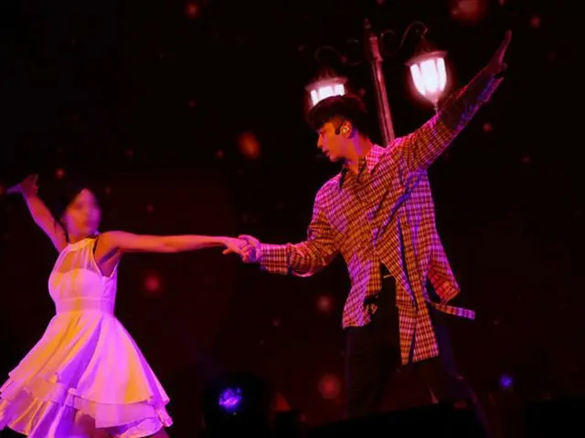 2PM チャンソン、軍入隊前の単独ファンミーティングを成功裏に開催