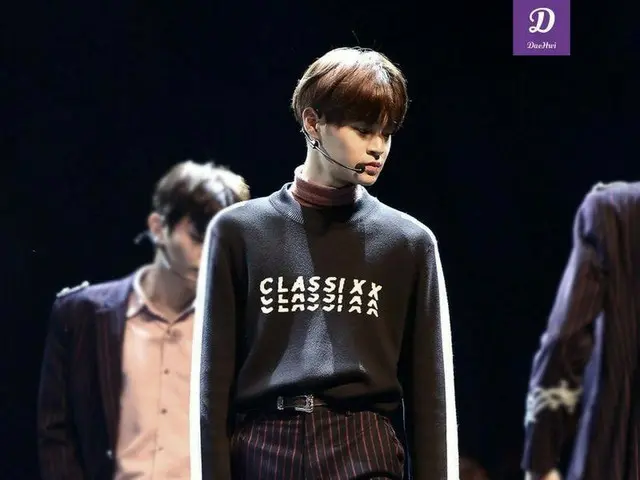 175cm、50kg、腰は22インチ、Wanna One 出身 AB6IX デフィのプロポーションが韓国で話題