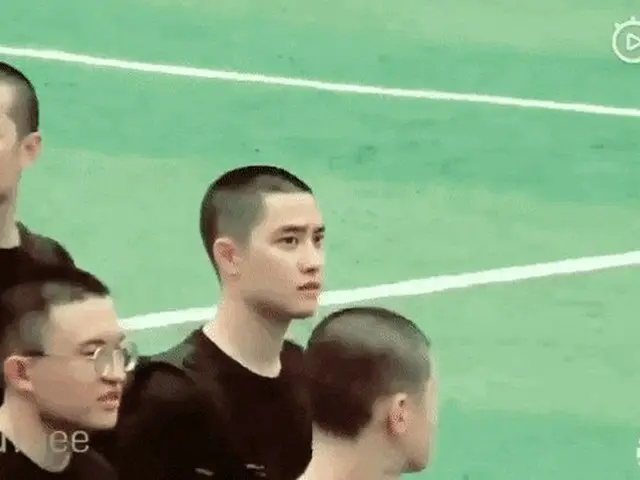 EXO D.O.、昨日の軍隊入隊と記念曲の発表
