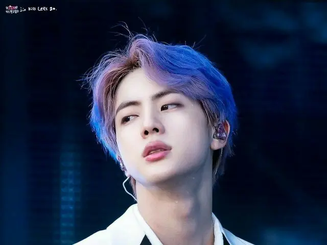 防弾少年団 JIN、日本の大阪で披露した「自ら染めた」髪の毛の色