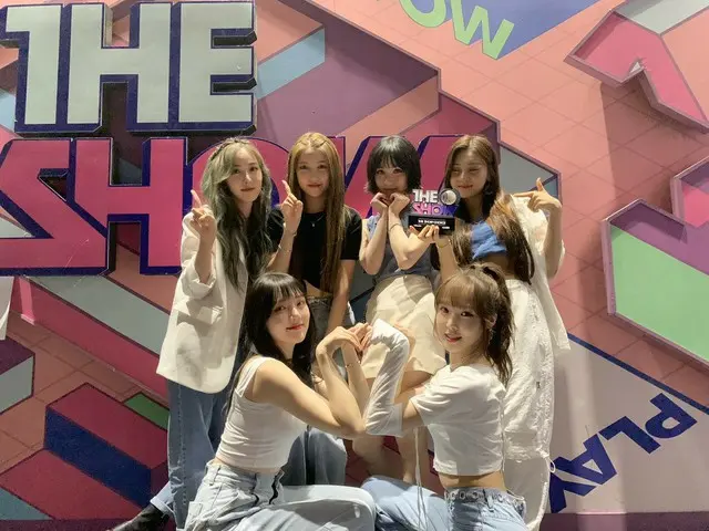 、、【t公式】GFRIEND、SBS MTV「THESHOW」1位を祝う。