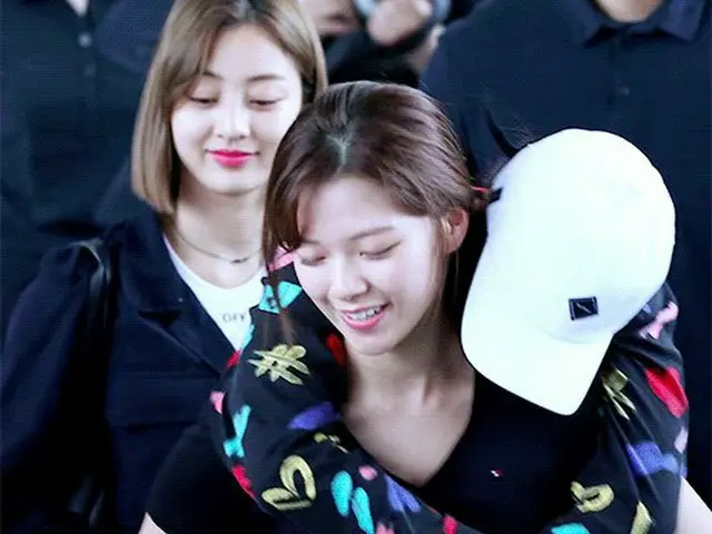 TWICE、シンガポール公演が終わって帰国