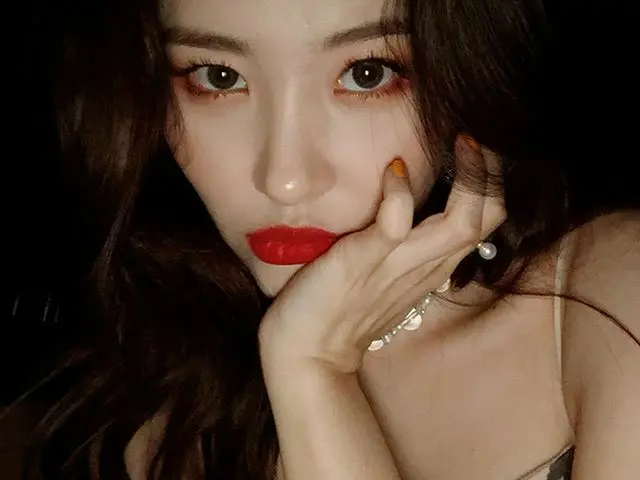 【g公式】Wonder Girls_出身ソンミ、歯痛ポーズの写真を公開。