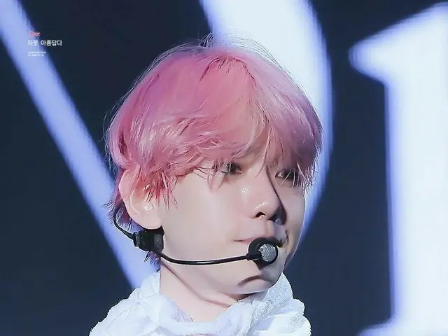 夏のコンサート、暑さに弱い？本日のEXO Baekhyun
