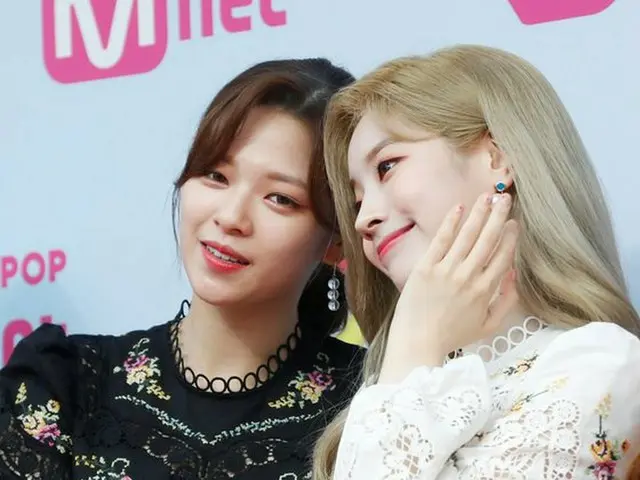 TWICE ジョンヨン＆ダヒョン、「2019 M2 X GENIE MUSIC AWARDS」レッドカーペットイベントに出席