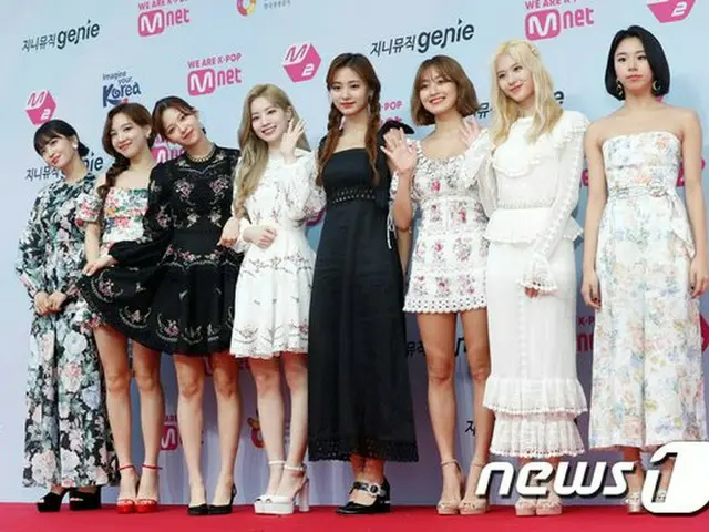 TWICE 、「2019 M2 X GENIE MUSIC AWARDS」レッドカーペットイベントに出席