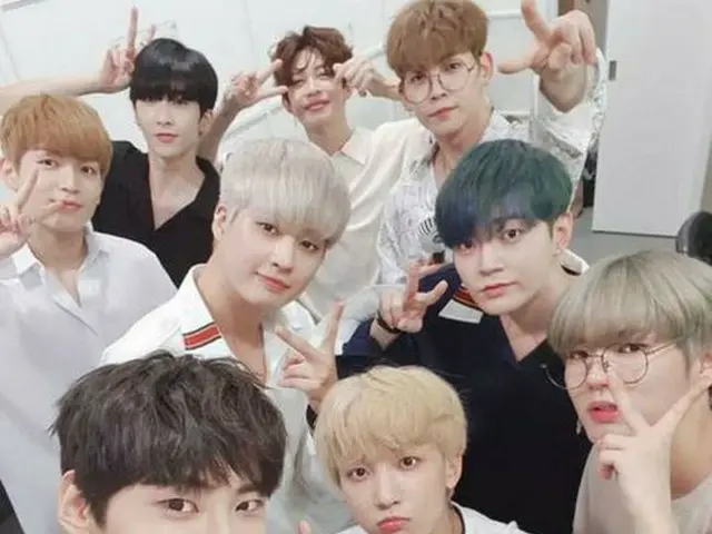 イ・ジンヒョク、UP10TION を応援