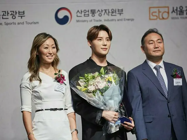 JYJ ジュンス、「NEWSIS 2019 韓流エキスポ」で韓流文化大賞を受賞