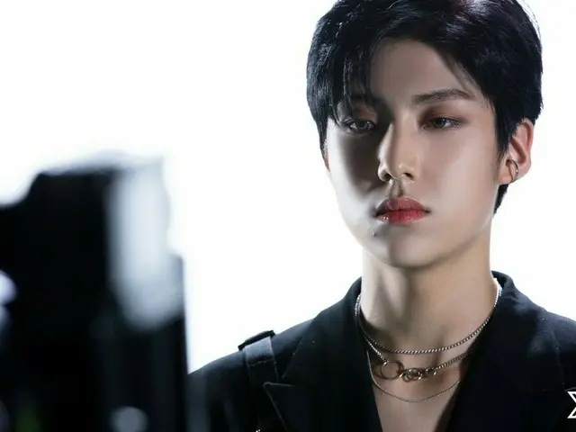 【T公式】X1、[BEHIND] X1」FLASH「M / V SHOOTING #X1 #X1 #FLAϟH #イウンサン#LEEEUNSANG