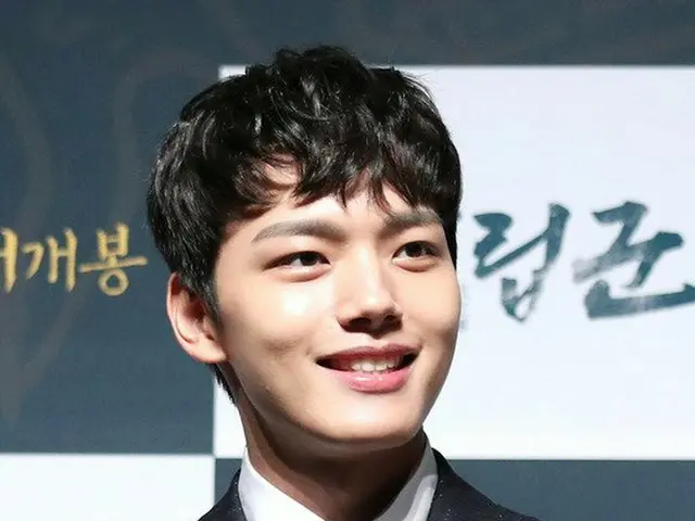 俳優ヨ・ジング、映画「代立軍」の制作報告会に出席。