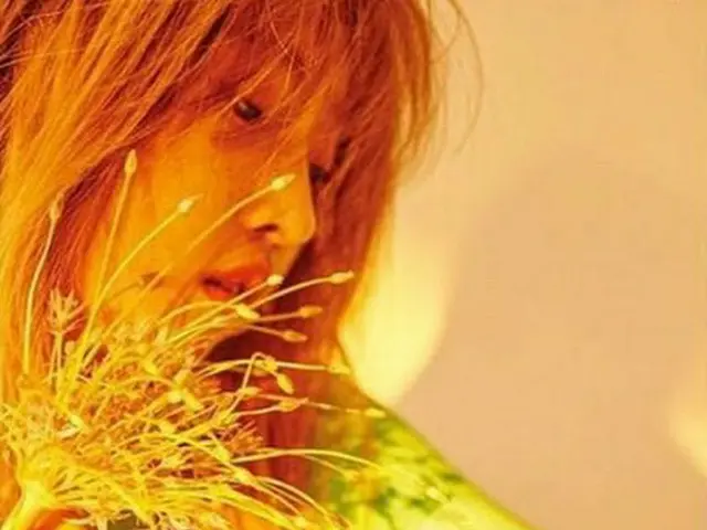 2NE1 出身 CL、ソロ活動のMinzyにコメント。