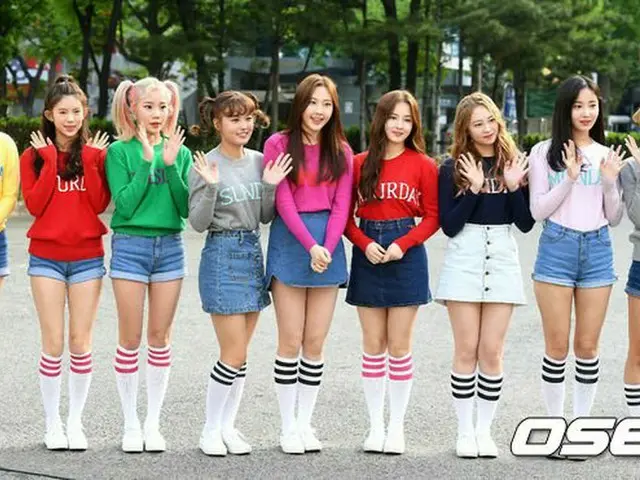 MOMOLAND、出勤完了。