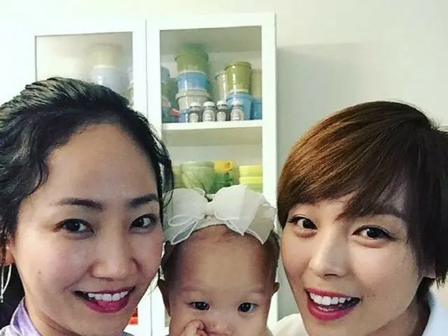 Wonder Girls の変わらぬ友情…イェウンXソネ、ハジンちゃんを囲んで3ショットを公開。