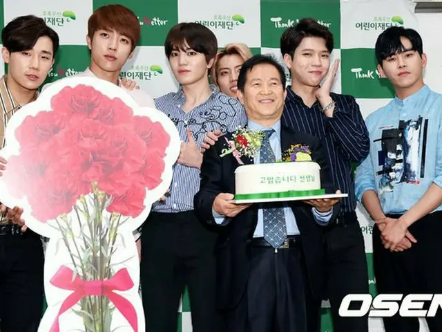 INFINITE、先生の日（5月15日）感謝の手紙書き公募展参加イベントに出席。