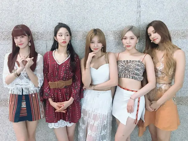【t公式】LABOUM、[ #LABOUM]しばらくして3時30分arirang TV にLABOUMが出演し👐🏻ラテ本放送を必ず見てお見逃しなく❤️#LA