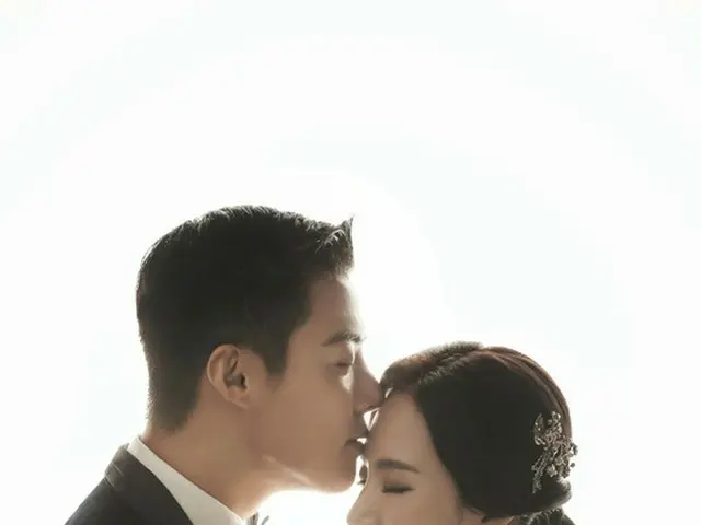 日本出身の韓国歌手KANGNAM、イ・サンファ選手 とのウェディング写真が話題