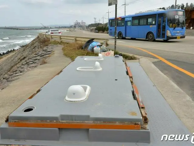 韓国にて、台風17号で壁が飛ばされて、”ニーハオトイレ”になっちゃった？