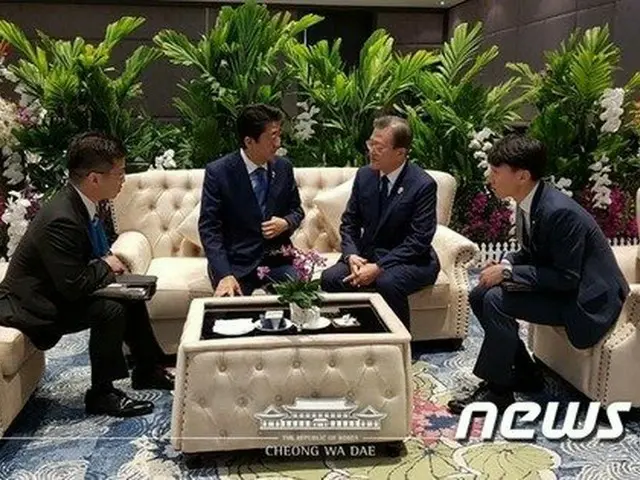 韓国大統領府が日韓首脳対話を無断で撮影