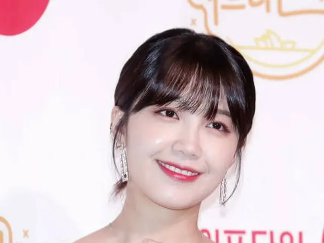 Apink ウンジ、ラジオ番組の発言で「学歴社会」論争
