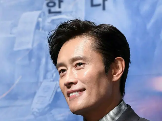 俳優イ・ビョンホン、映画「白頭山」制作報告会に出席。