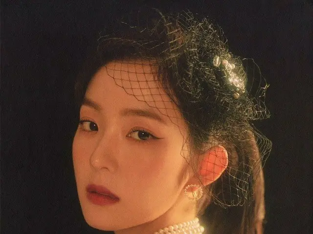 Red Velvet コンサート、画報より画報らしい「La rouge」グッズ写真