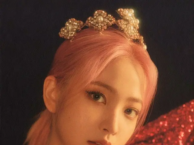 Red Velvet コンサート、画報より画報らしい「La rouge」グッズ写真