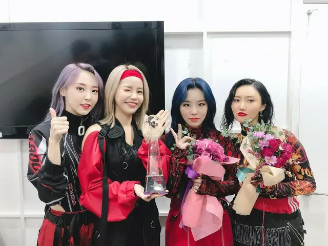 【t公式】MAMAMOO、[ #MAMAMOO] ムームーのおかげで、昨日エムカに続いて 今日ミューバングまで1位をした❗❗❗ムームーに叫ぶ〜📢ムームーに今日