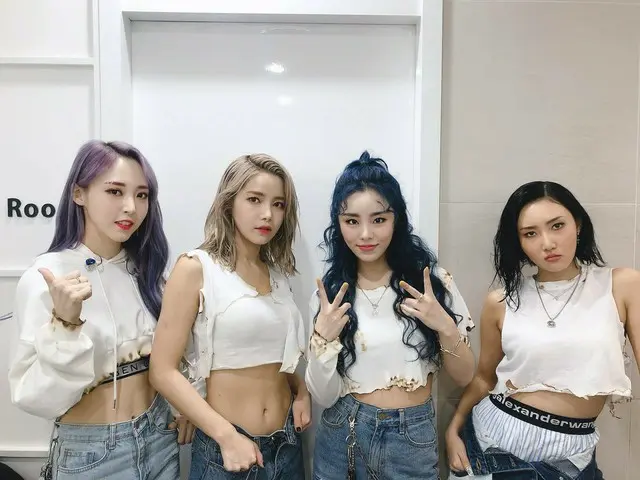 【t公式】MAMAMOO、[ #MAMAMOO] しばらくして0時25分、KBS2で ユ・ヒヨルのスケッチブックが放送されます🤗信じ。