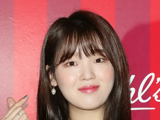 OH MY GIRL ユア＆スンヒ＆ヒョジョン、化粧品ブランドのフォトイベントに出席