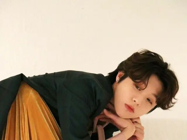 【d公式sta】ユ・スンウ、「COSMOPOLITAN」12月号 グラビア公開。