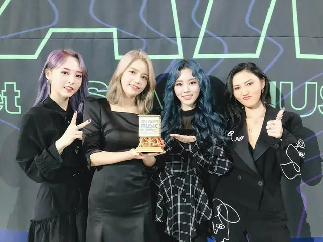 【t公式】MAMAMOO、[ #MAMAMOO] ムームーのおかげでMAMAで Favorite VocalPerformance賞受けて一日中幸せだけを感じた