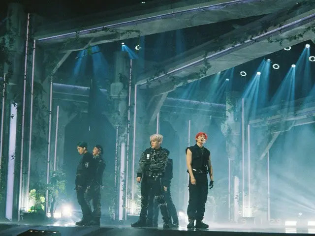 【T公式】EXO、EXO THE STAGE Snapshots🎞📸 #EXO #EXO #weareoneEXO #EXOoneareweexoonear