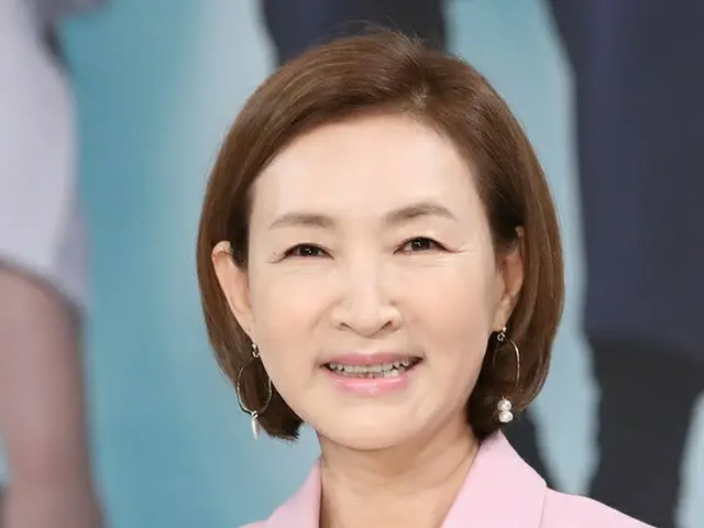 女優チョン・エリ、交通事故でろっ骨を折って入院