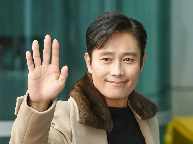 俳優イ・ビョンホン、SBSパワーFM「チェ・ファジョンのパワータイム」に出演。