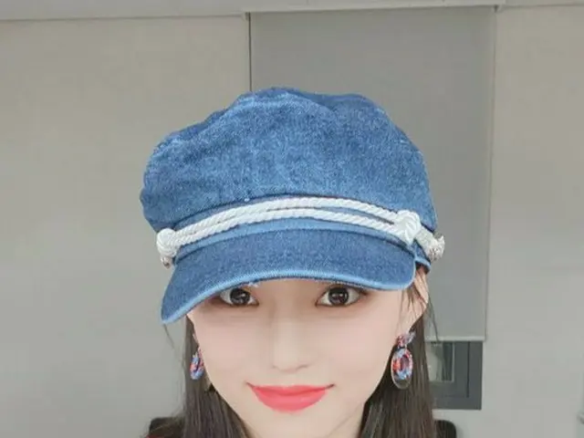 【t公式】CLC、[📸] 20191215 #イェンダラ公開放送 公開放送に一緒に今日のイェンダラ📻今日CHESHIREと一緒でとても幸せだった😍おいしい