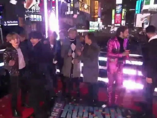 防弾少年団(#BTS)、先ほどニューヨークで新年のインタビュー