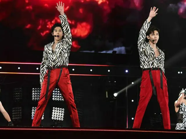 東方神起、全国5大ドームツアー「東方神起 LIVE TOUR 2019～XV～」の最終公演でサプライズ発表