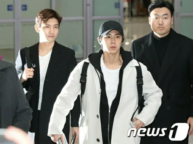 東方神起、韓国に帰国