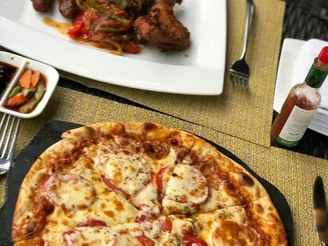 【g公式】SECRET_出身 ハン・ソンファ、🍽😋🧡      