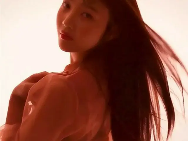 【g公式】RED VELVET_ジョイ、내가 좋아하는 석류씨오일, 코코넛오일, 망고버터가 들어있는 아베다 뉴트리플레니쉬🖤 #헤어는석류를좋아해   