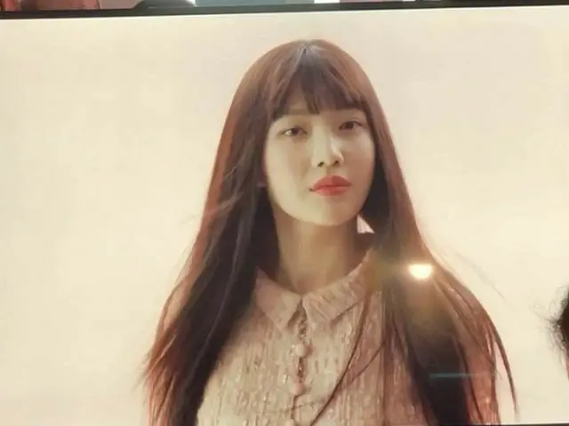 【g公式】RED VELVET_ジョイ、아베다는 평소에도 즐겨쓰는 제품이였는데 덕분에 머릿결이 좋아져서 이렇게 함께하게되었어요😆😆 아베다 사랑해