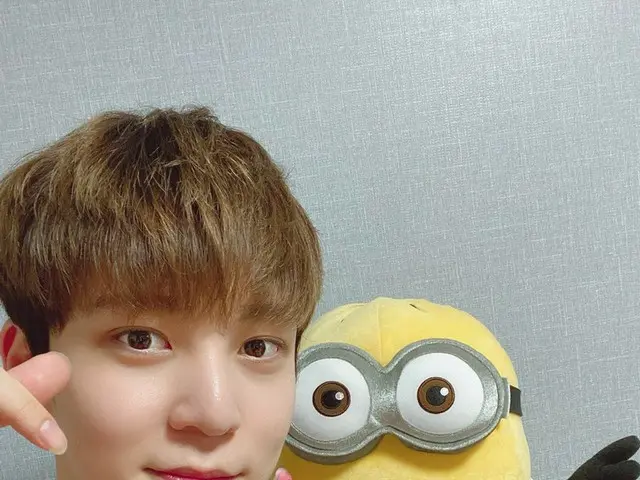【T公式】ATEEZ、[ #ユノ]このティーニー！旧正月連休よく送っている利用可能な～～？^^😘寝る前ホンジュン異形とセルカ❤️❤️ #ATEEZ#ATEEZ