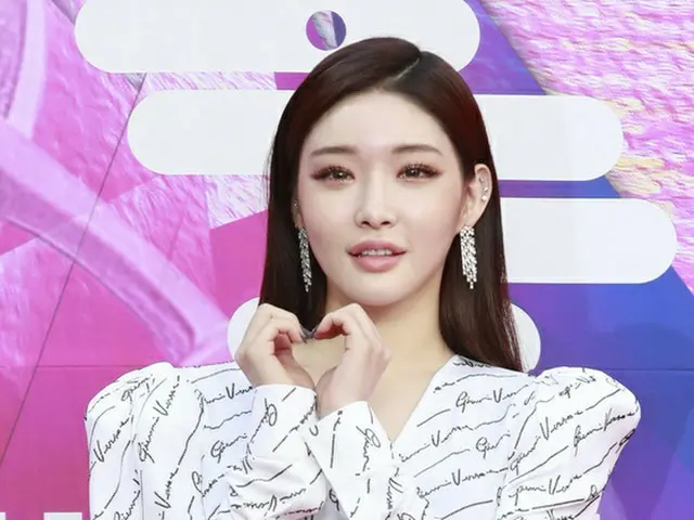 チョンハ、「HIGH1 SEOUL MUSIC AWARDS」レッドカーペットに登場