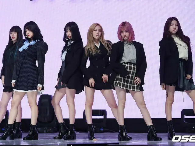 GFRIEND、ニューミニアルバム「回:LABYRINTH」発売記念ショーケース開催中