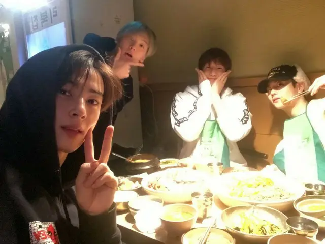 【T公式】ASTRO、夜メツしましょう 豚足推薦しますね😜 #ヒᇂフᇂ