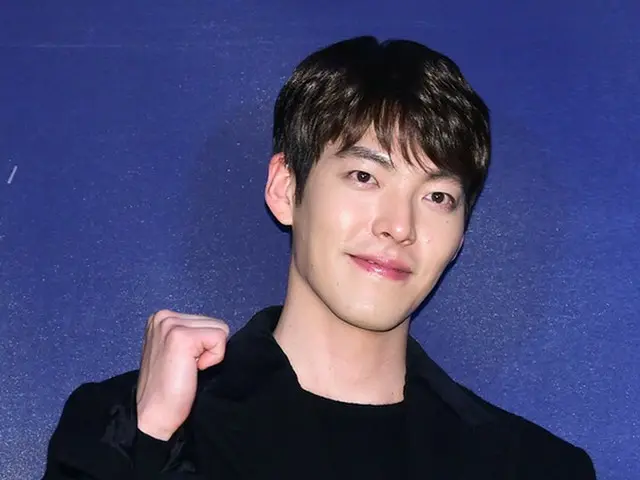 俳優キム・ウビン、AMエンタテインメントと専属契約で恋人で女優のシン・ミナと同じ事務所所属に