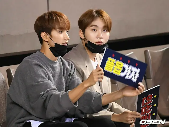 SEVENTEEN DK＆SEUNGKWAN、12日におこなわれた韓国バレーボールVリーグのIBK企業銀行アルトス対KGC人参公社の試合を観戦